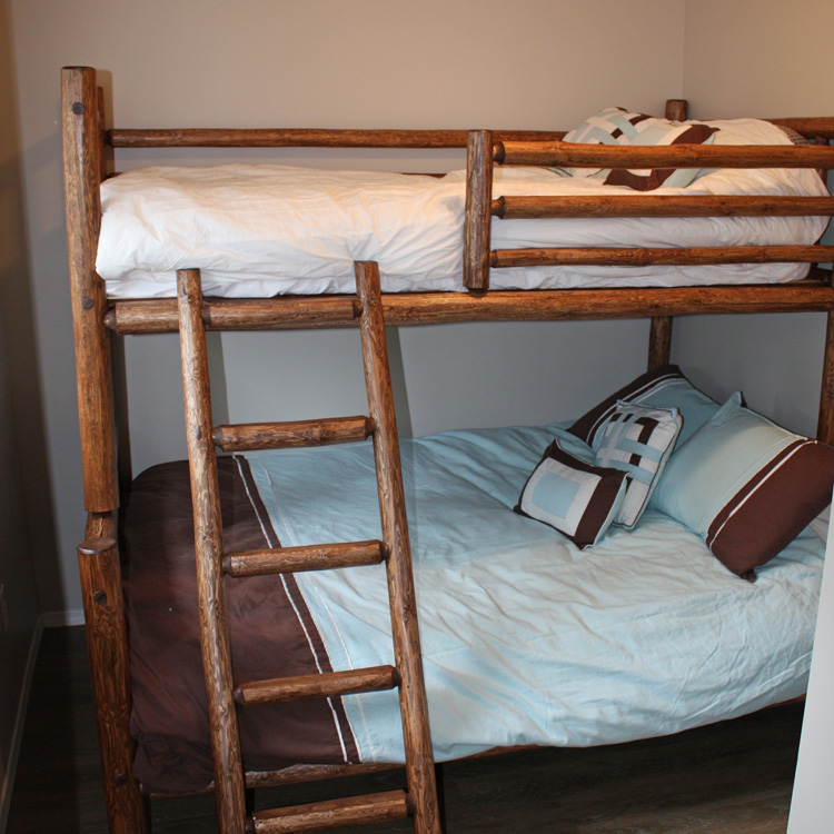 Christina Lake Bunk Bed Rental